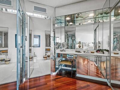 1900 Consulate Place, West Palm Beach, FL 33401