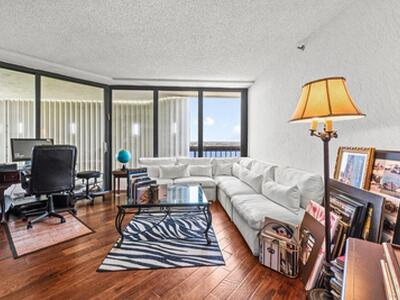 1900 Consulate Place, West Palm Beach, FL 33401