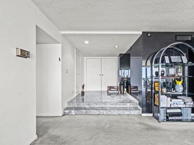 1900 Consulate Place, West Palm Beach, FL 33401