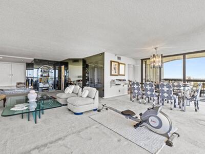 1900 Consulate Place, West Palm Beach, FL 33401