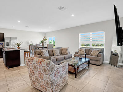 712 Pomegranate Place, Fort Pierce, FL 34981