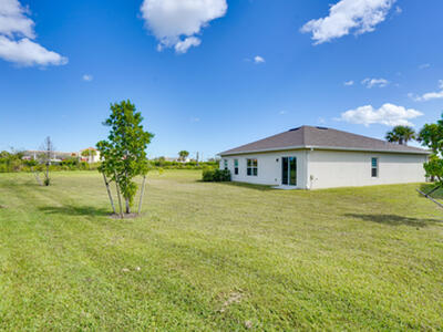 712 Pomegranate Place, Fort Pierce, FL 34981