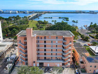 101 S Golfview Road, Lake Worth Beach, FL 33460