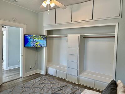 1504 E 33rd Avenue, Tampa, FL 33610