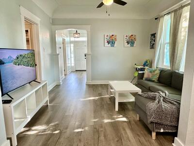 1504 E 33rd Avenue, Tampa, FL 33610