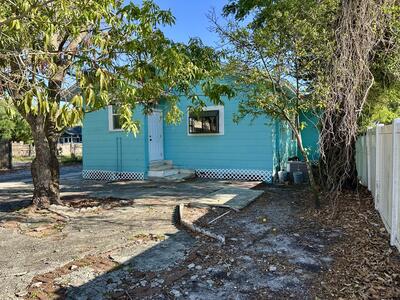 1504 E 33rd Avenue, Tampa, FL 33610