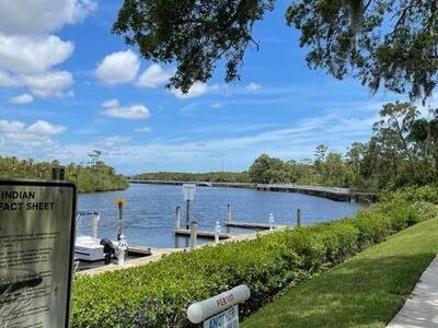 2500 SE Anchorage Cove