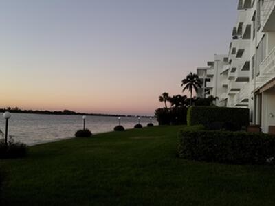 2840 S Ocean Boulevard, Palm Beach, FL 33480