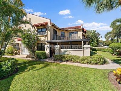 3 Uno Lago Drive, Juno Beach, FL 33408