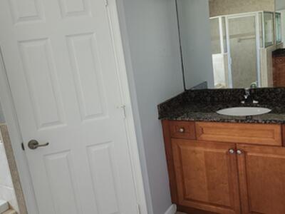 5610 NW North Crisona Circle, Port Saint Lucie, FL 34986