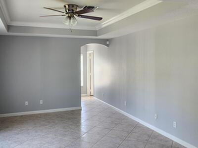 5610 NW North Crisona Circle, Port Saint Lucie, FL 34986