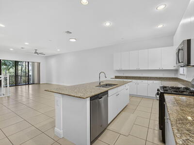 4113 Faraday Way, Palm Beach Gardens, FL 33418