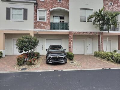 10320 SW Stephanie Way, Port Saint Lucie, FL 34987