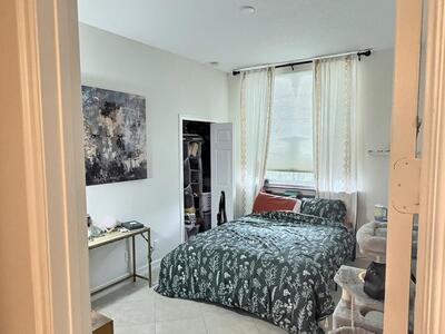 10320 SW Stephanie Way, Port Saint Lucie, FL 34987