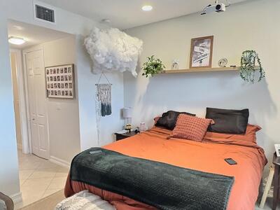 10320 SW Stephanie Way, Port Saint Lucie, FL 34987