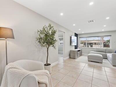 2929 NW 46th Street, Tamarac, FL 33309