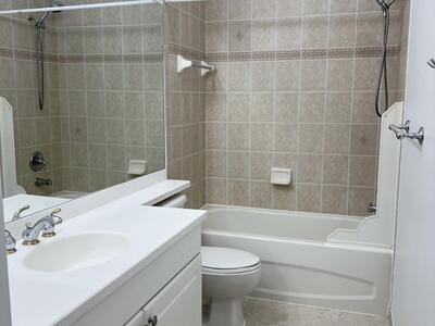 44 Lancaster Road, Boynton Beach, FL 33426