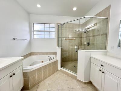 44 Lancaster Road, Boynton Beach, FL 33426