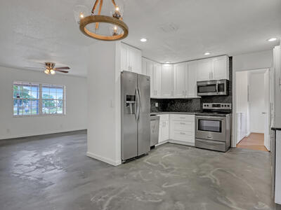 9596 Richmond Circle, Boca Raton, FL 33434