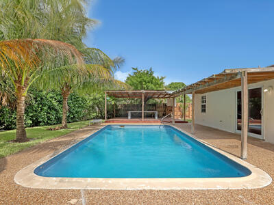 9596 Richmond Circle, Boca Raton, FL 33434