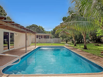 9596 Richmond Circle, Boca Raton, FL 33434