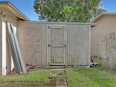 9596 Richmond Circle, Boca Raton, FL 33434