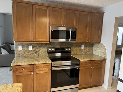 7740 Stone Harbour Dr, Lake Worth, FL 33467