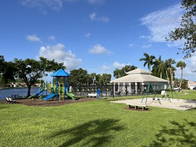 7740 Stone Harbour Dr, Lake Worth, FL 33467