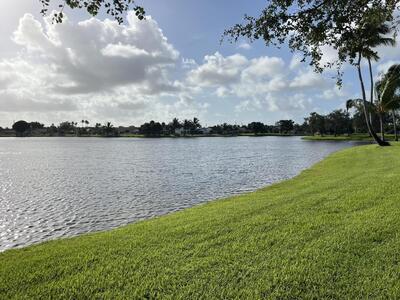 7740 Stone Harbour Dr, Lake Worth, FL 33467