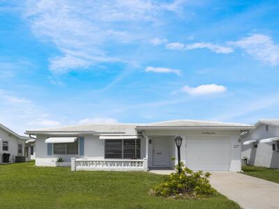 127 Leisureville Boulevard