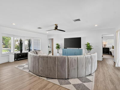 891 SW Hickory Terrace, Boca Raton, FL 33486