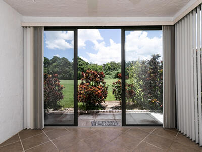 8535 Casa Del Lago, Boca Raton, FL 33433