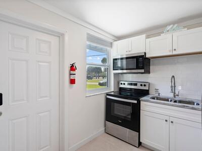 670 Hernando Street, Fort Pierce, FL 34949