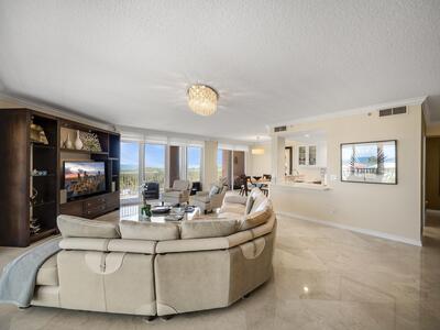 700 Ocean Royale Way, Juno Beach, FL 33408