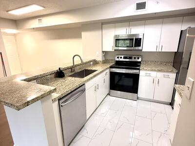 2600 S University Drive, Davie, FL 33328