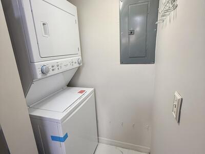 2600 S University Drive, Davie, FL 33328