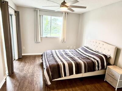 2600 S University Drive, Davie, FL 33328