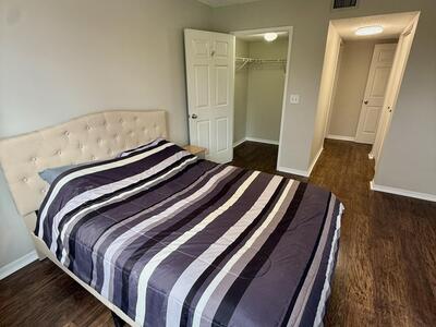 2600 S University Drive, Davie, FL 33328