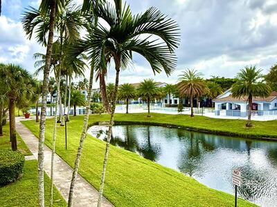 2600 S University Drive, Davie, FL 33328