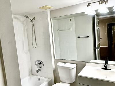 2600 S University Drive, Davie, FL 33328