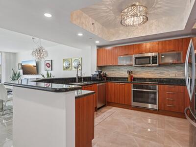 2640 Lake Shore Drive, Riviera Beach, FL 33404