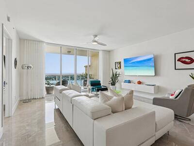 2640 Lake Shore Drive, Riviera Beach, FL 33404