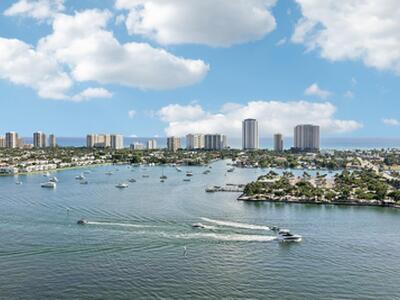 2640 Lake Shore Drive, Riviera Beach, FL 33404