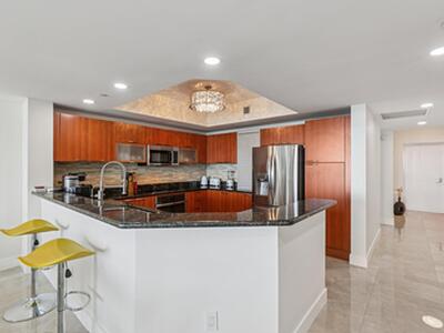 2640 Lake Shore Drive, Riviera Beach, FL 33404