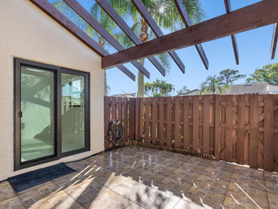 5110 Nesting Way, Delray Beach, FL 33484