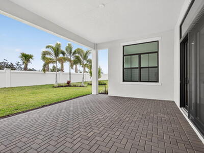 9512 St Germain Drive, Palm Beach Gardens, FL 33412
