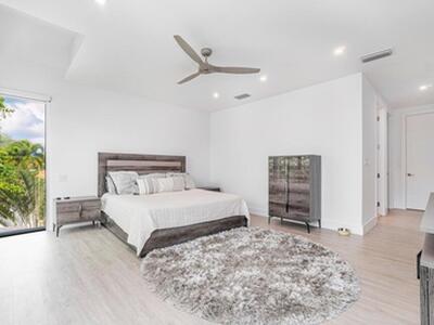 925 NE 6th Street, Fort Lauderdale, FL 33304