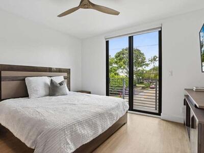 925 NE 6th Street, Fort Lauderdale, FL 33304