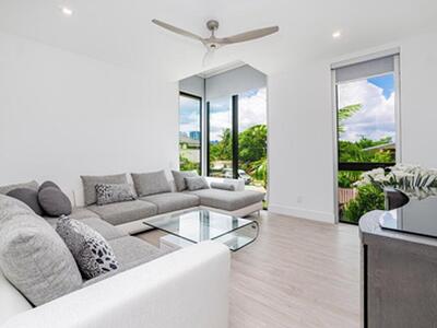 925 NE 6th Street, Fort Lauderdale, FL 33304