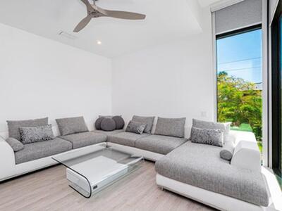 925 NE 6th Street, Fort Lauderdale, FL 33304